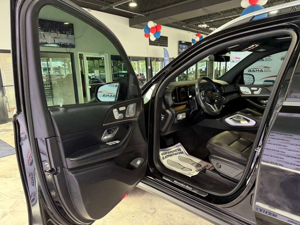 Used 2020 Mercedes-Benz GLE 350 4MATIC w/ Premium Package image 24