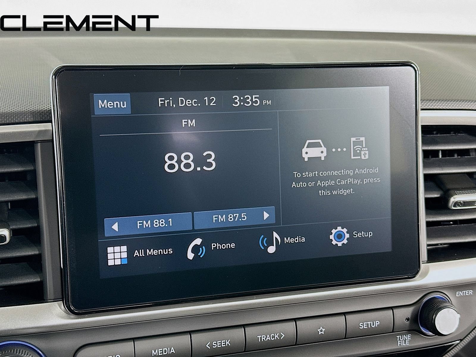 Certified 2026 Hyundai Venue SEL FWD image 19