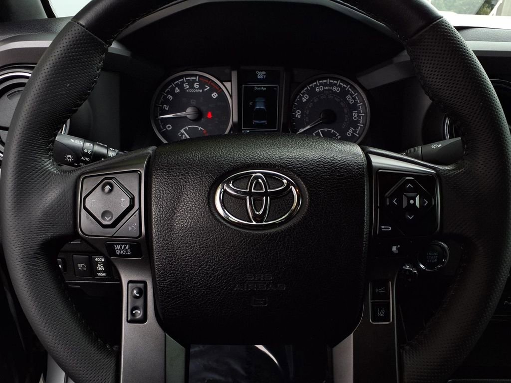 Used 2021 Toyota Tacoma TRD Sport w/ Technology Package RWD image 13