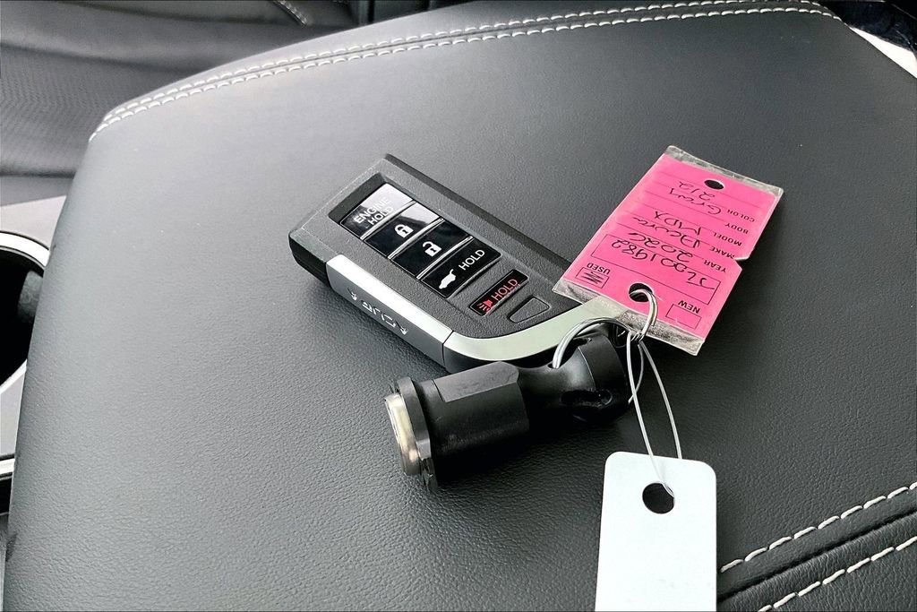 Certified 2026 Acura MDX w/ Technology Package image 13