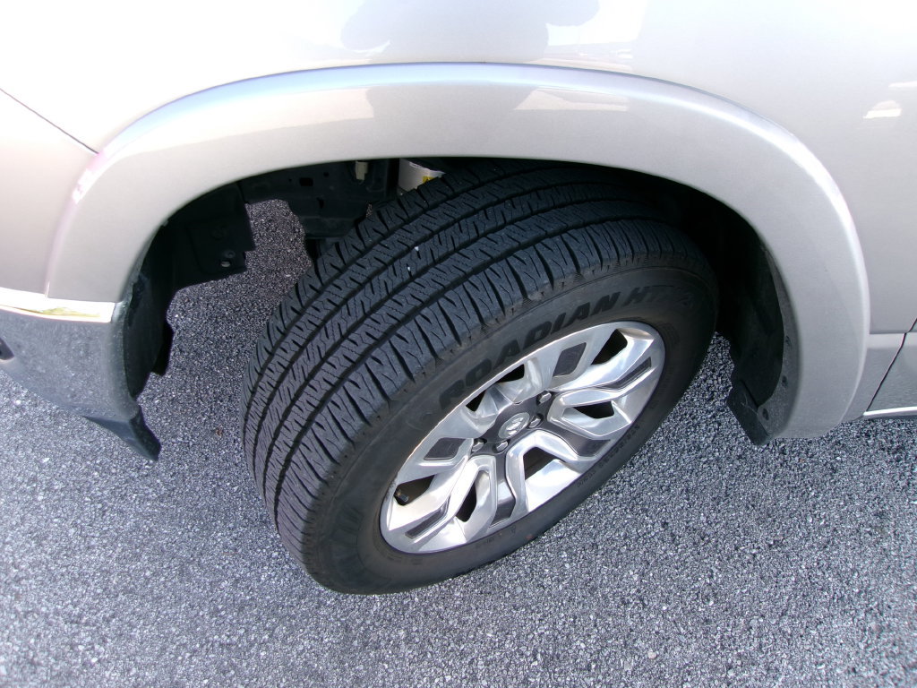 Used 2023 RAM 1500 Limited AWD/4WD image 7