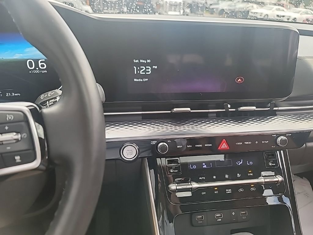 Used 2023 Kia Carnival SX Prestige FWD image 13