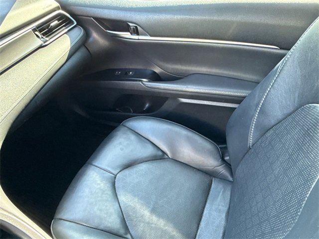 Used 2020 Toyota Camry XSE image 14