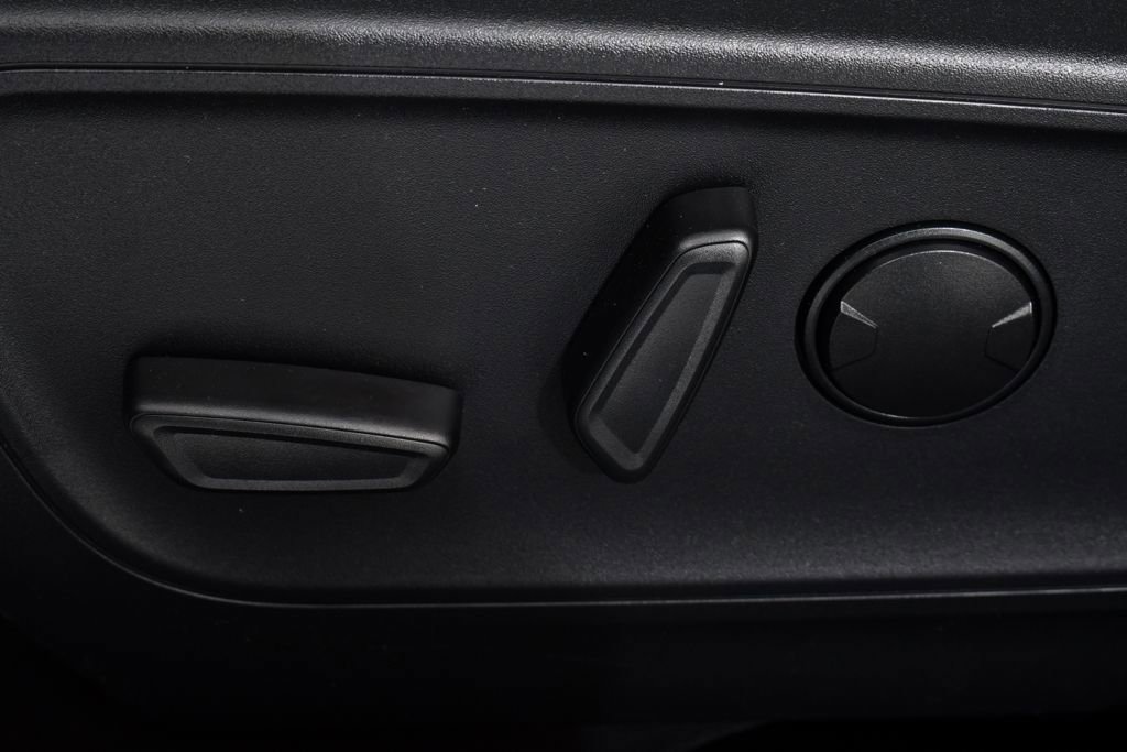 New 2025 Ford Escape ST-Line w/ Cold Weather Package AWD/4WD image 14