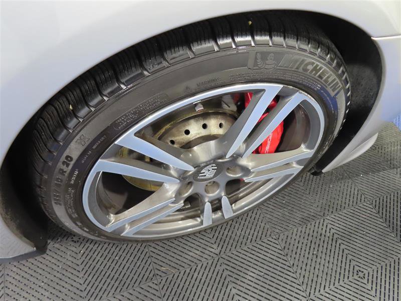 Used 2013 Porsche Panamera GTS image 9