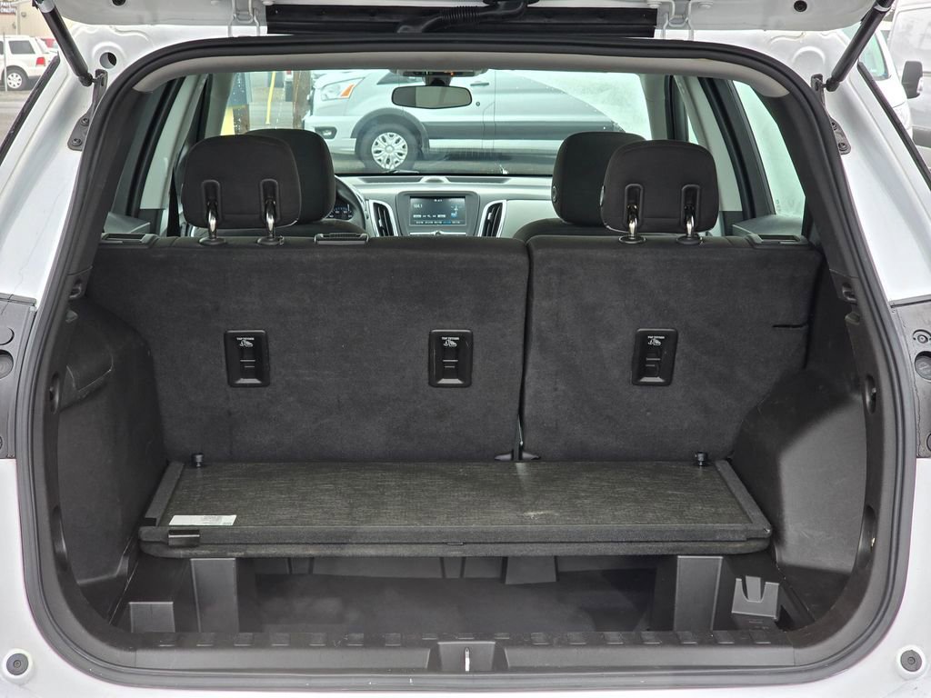 Used 2018 Chevrolet Equinox LS image 14