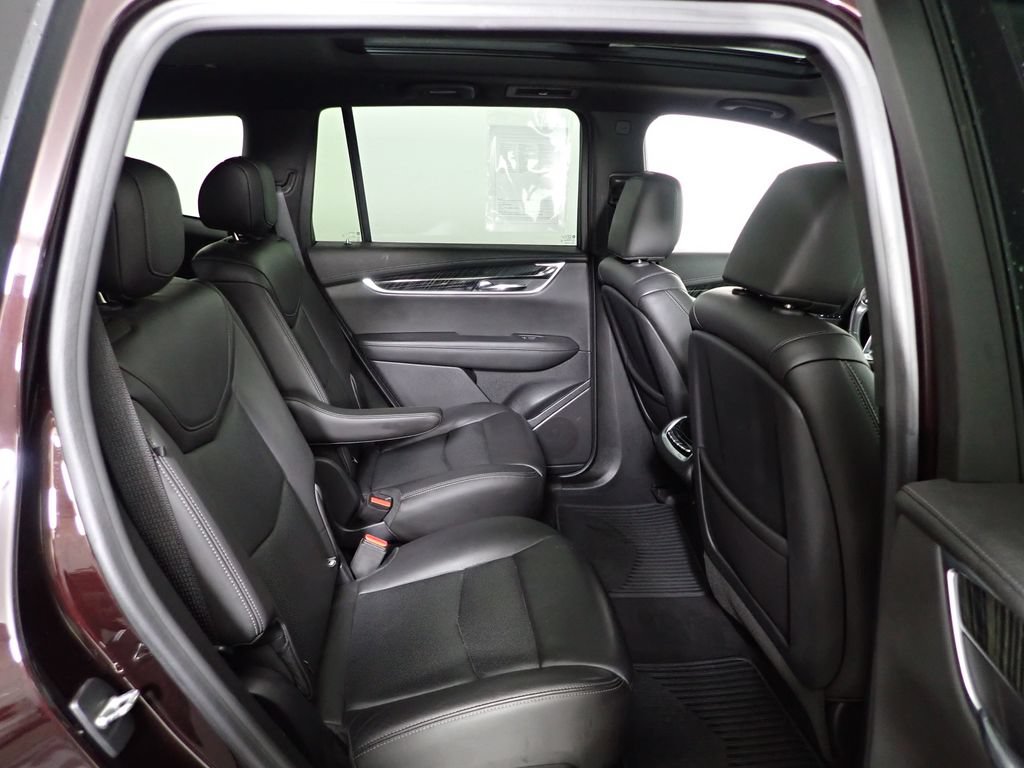 Used 2020 Cadillac XT6 Premium Luxury FWD image 38