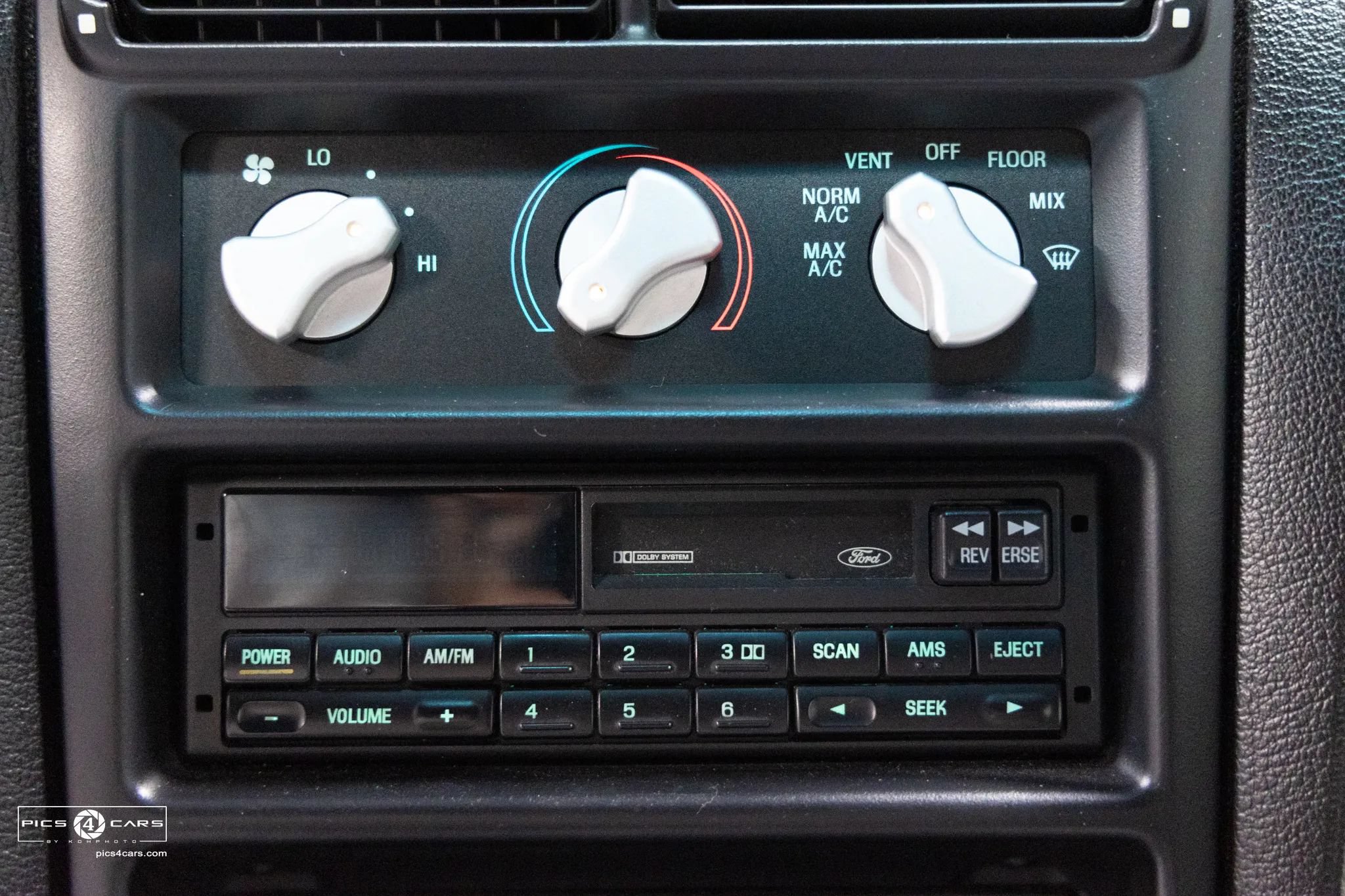 Used 1994 Ford Mustang GT RWD image 31