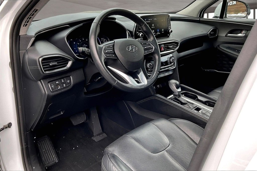 Used 2020 Hyundai Santa Fe Limited image 16
