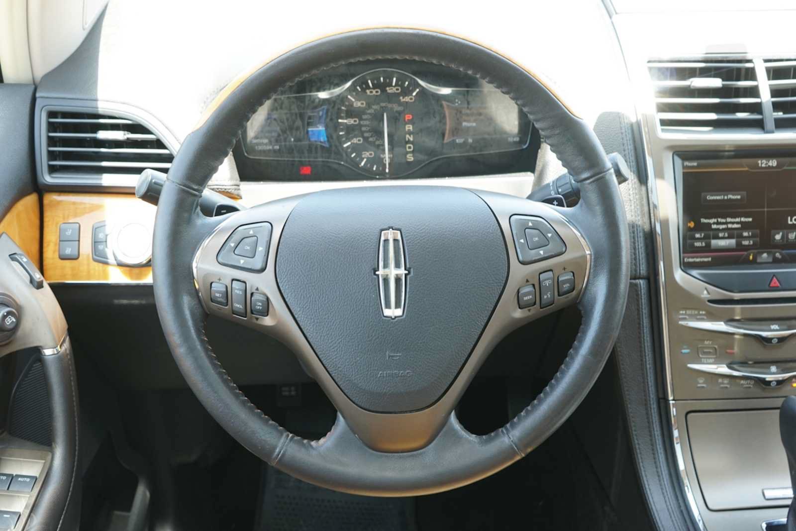 Used 2015 Lincoln MKX FWD w/ Equipment Group 102A image 24