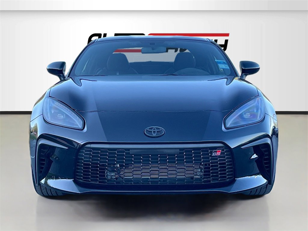 Used 2023 Toyota GR86 Premium image 2
