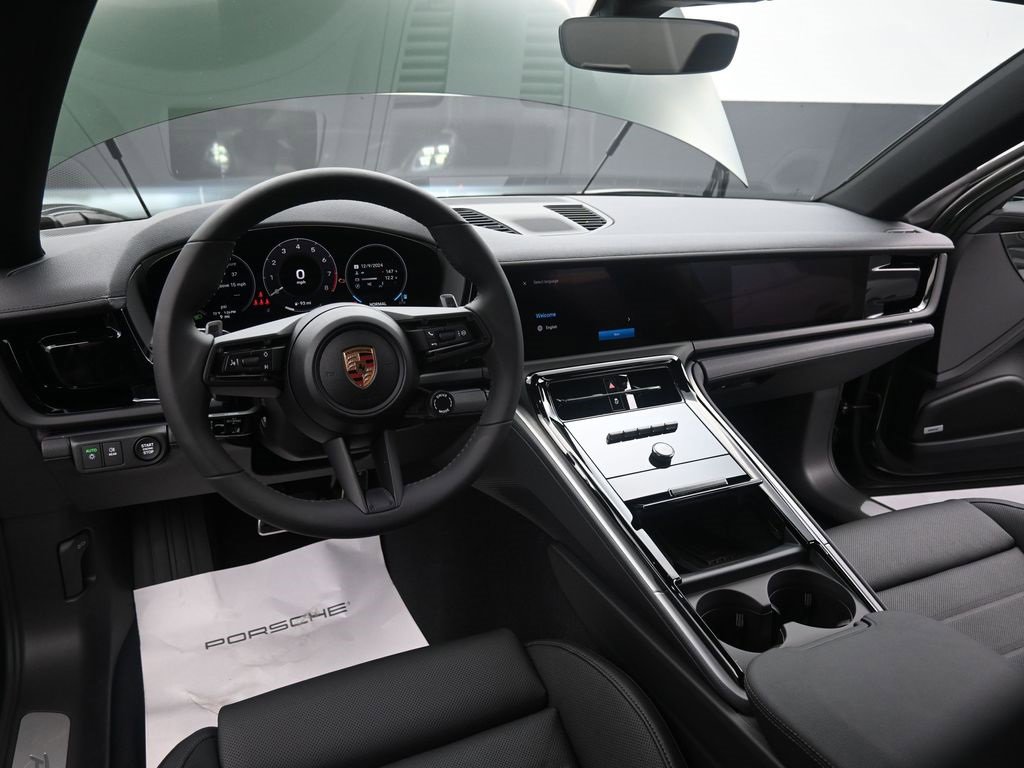 New 2025 Porsche Panamera image 27