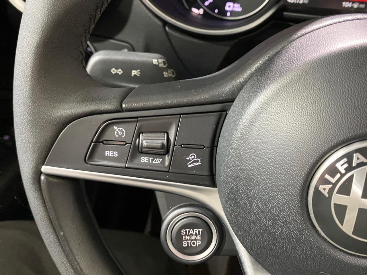 Used 2018 Alfa Romeo Stelvio AWD image 23