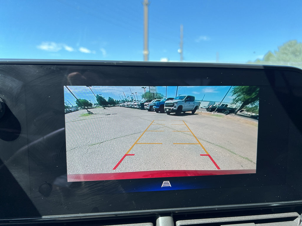 Used 2025 Chevrolet Trax LT w/ Driver Confidence Package FWD image 25