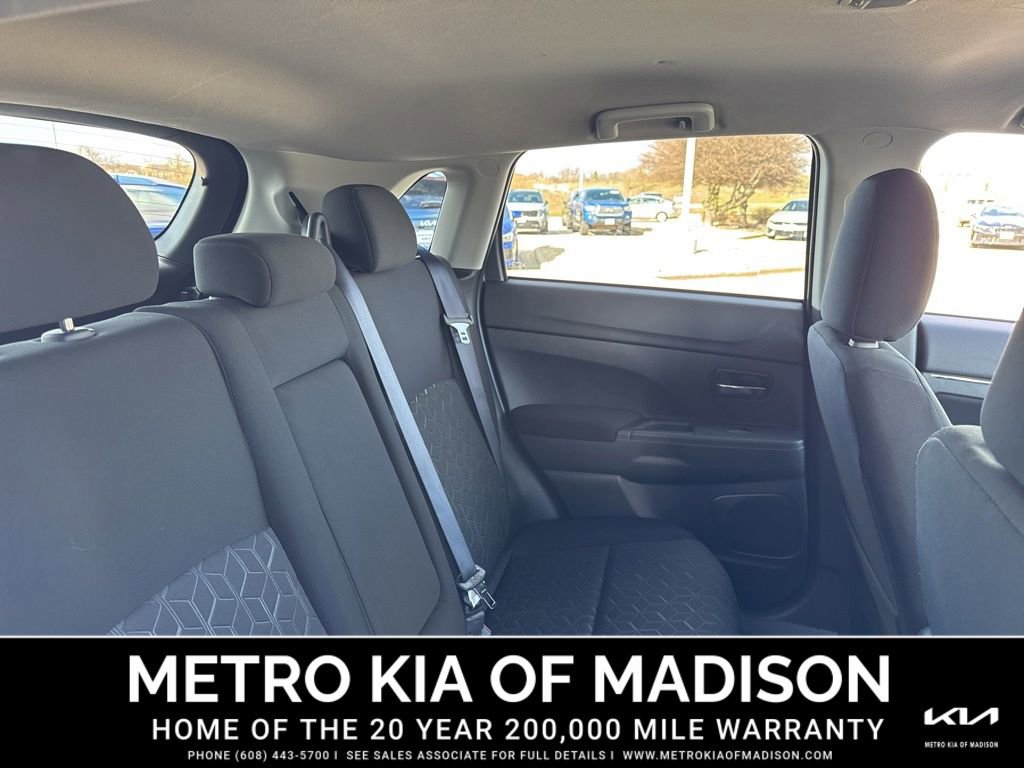 Used 2025 Mitsubishi Outlander Sport ES image 33