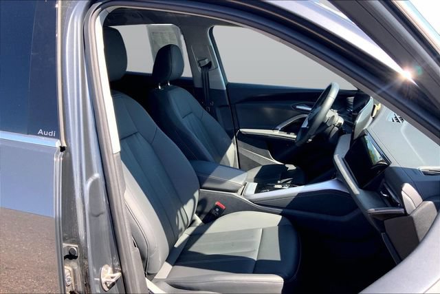 Used 2025 Audi Q5 Premium w/ Convenience Package AWD/4WD image 7