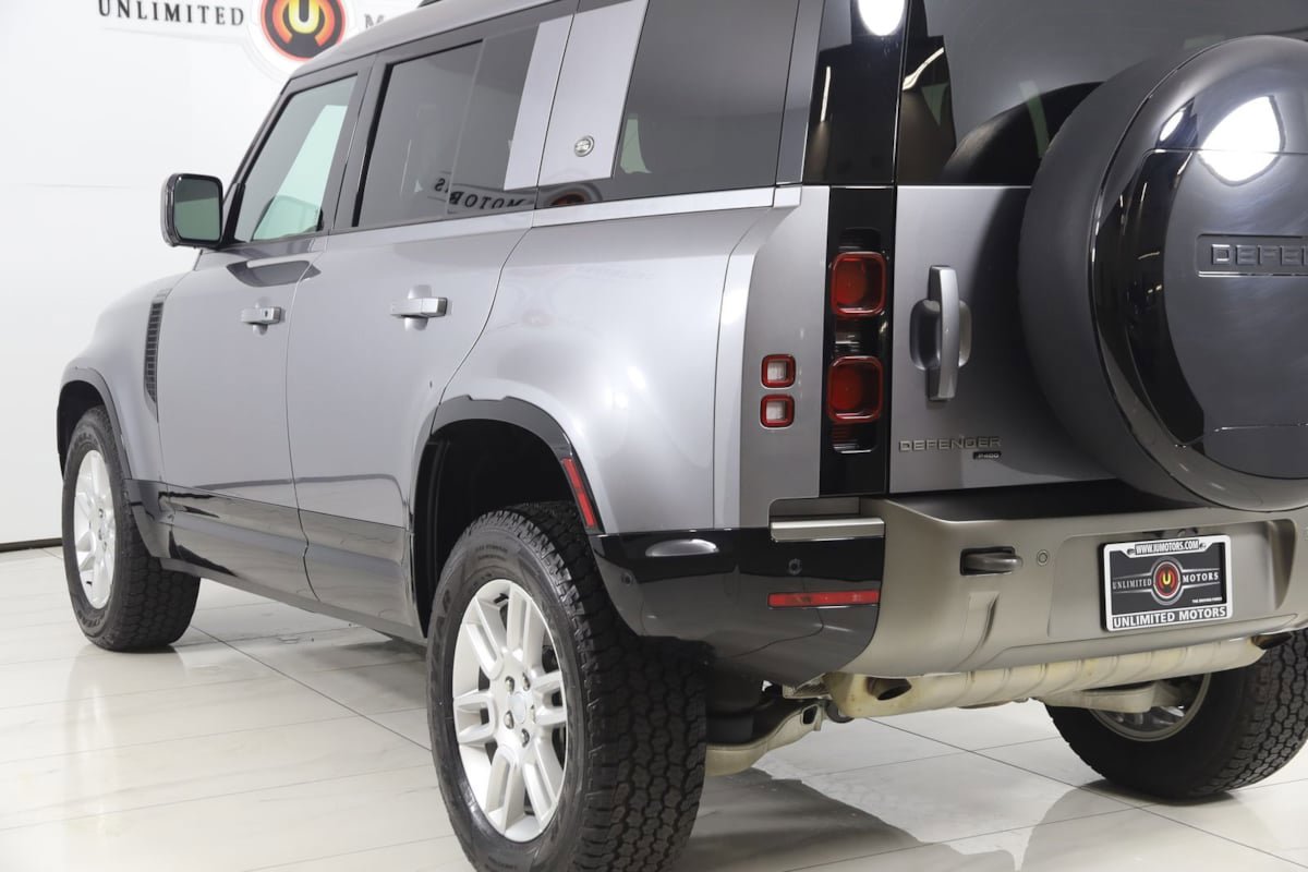 Used 2022 Land Rover Defender 110 X-Dynamic HSE image 25