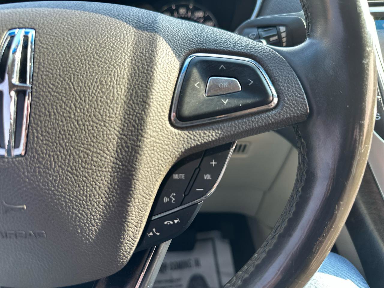 Used 2016 Lincoln MKX Reserve w/ Climate Package image 18