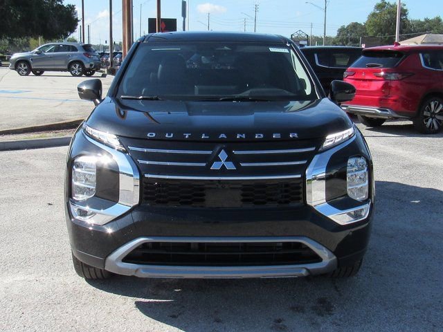 New 2025 Mitsubishi Outlander SE image 7