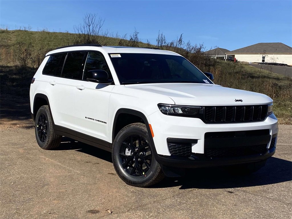 New 2025 Jeep Grand Cherokee L Altitude image 28