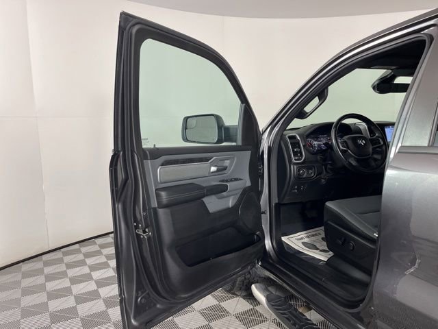 Used 2022 RAM 1500 Big Horn AWD/4WD image 18