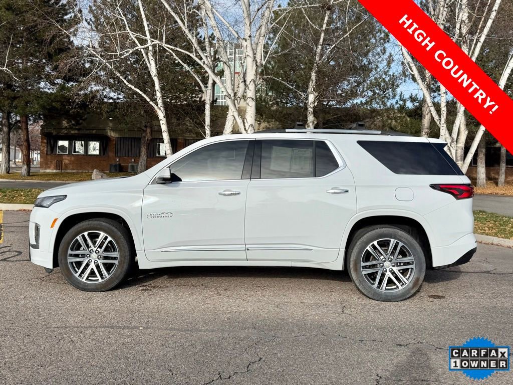 Used 2023 Chevrolet Traverse High Country image 3