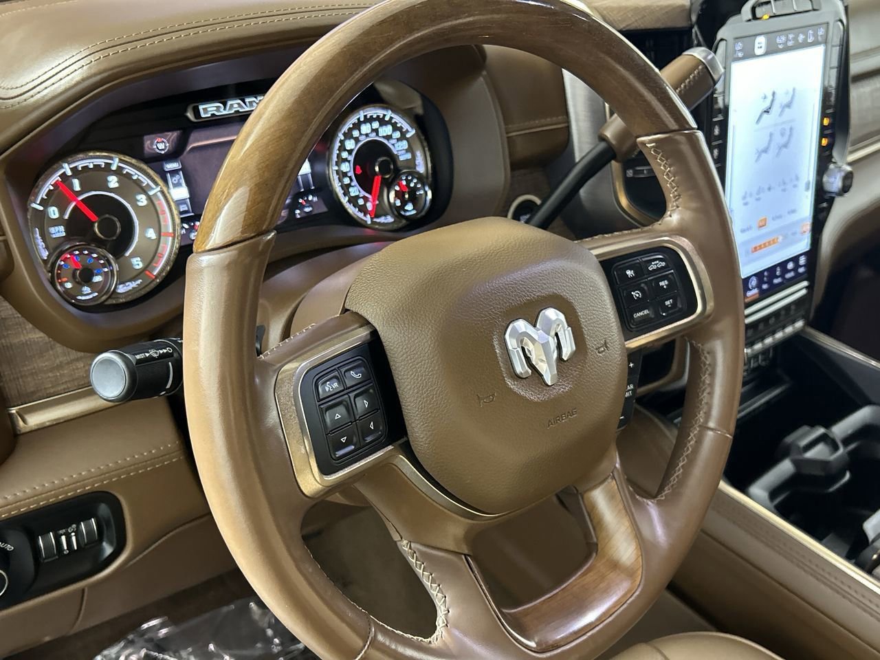 Used 2022 RAM 2500 Limited image 14