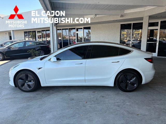 Used 2018 Tesla Model 3 Mid Range RWD image 4