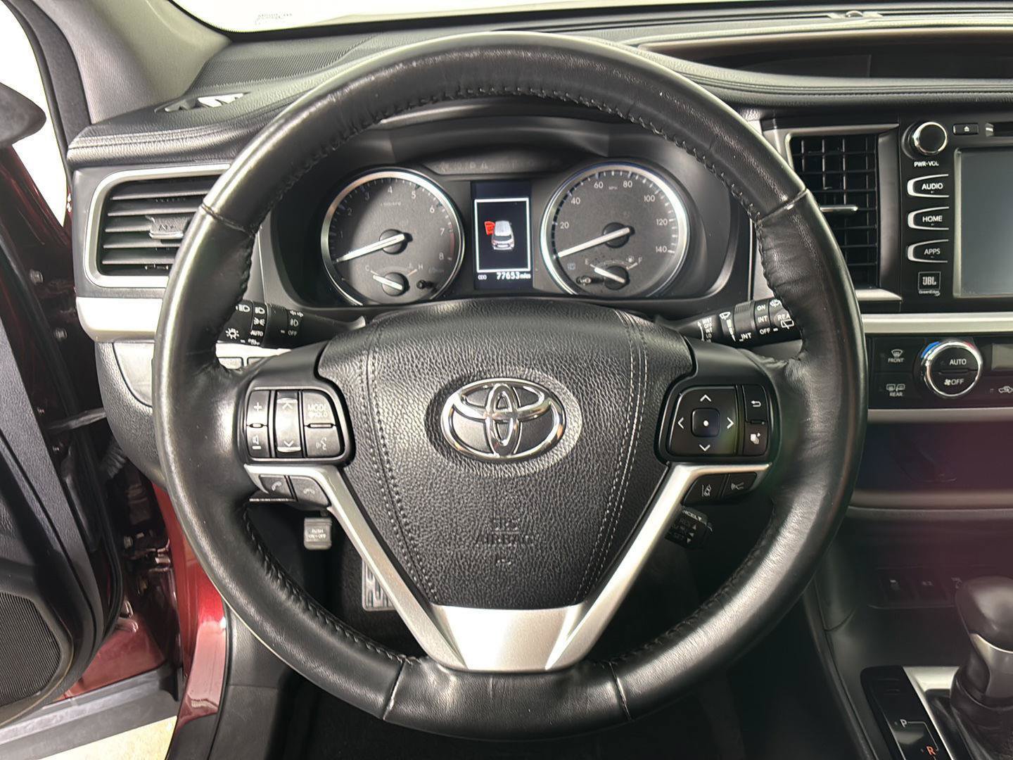 Used 2017 Toyota Highlander Limited w/ Carpet Mat Package AWD/4WD image 29