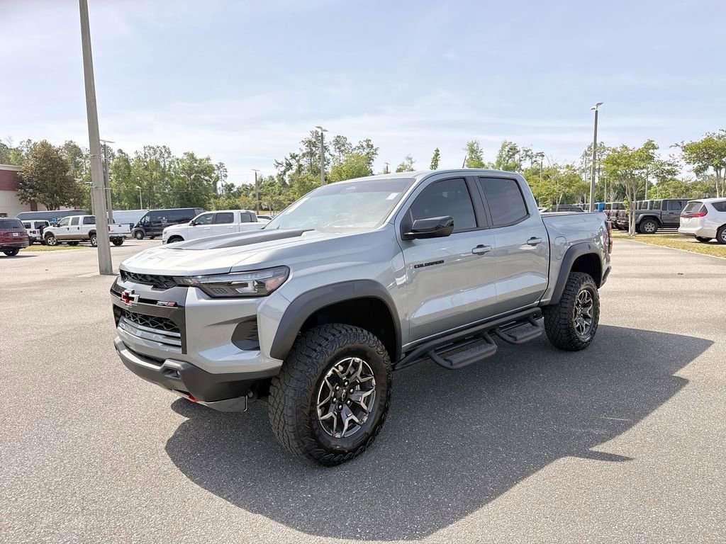 Used 2025 Chevrolet Colorado ZR2 image 6