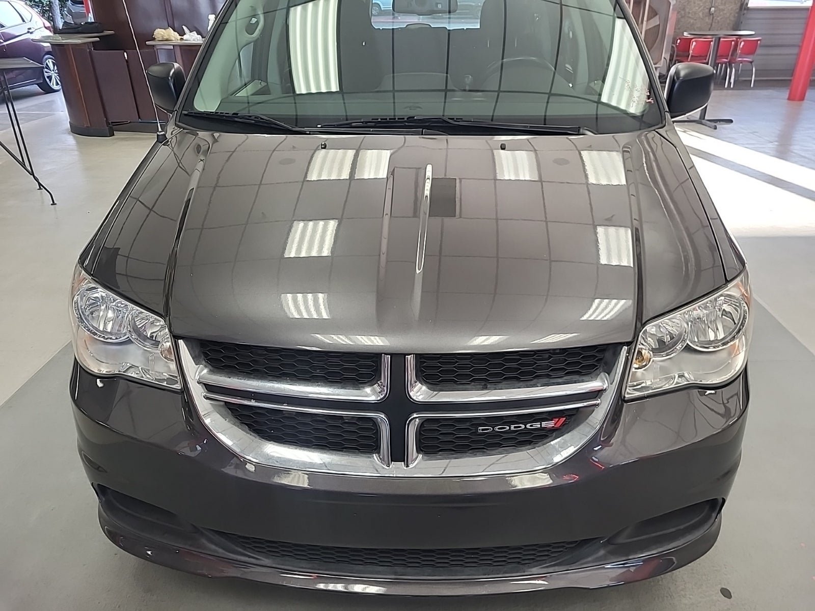 Used 2017 Dodge Grand Caravan SE w/ Power Window Group FWD image 2