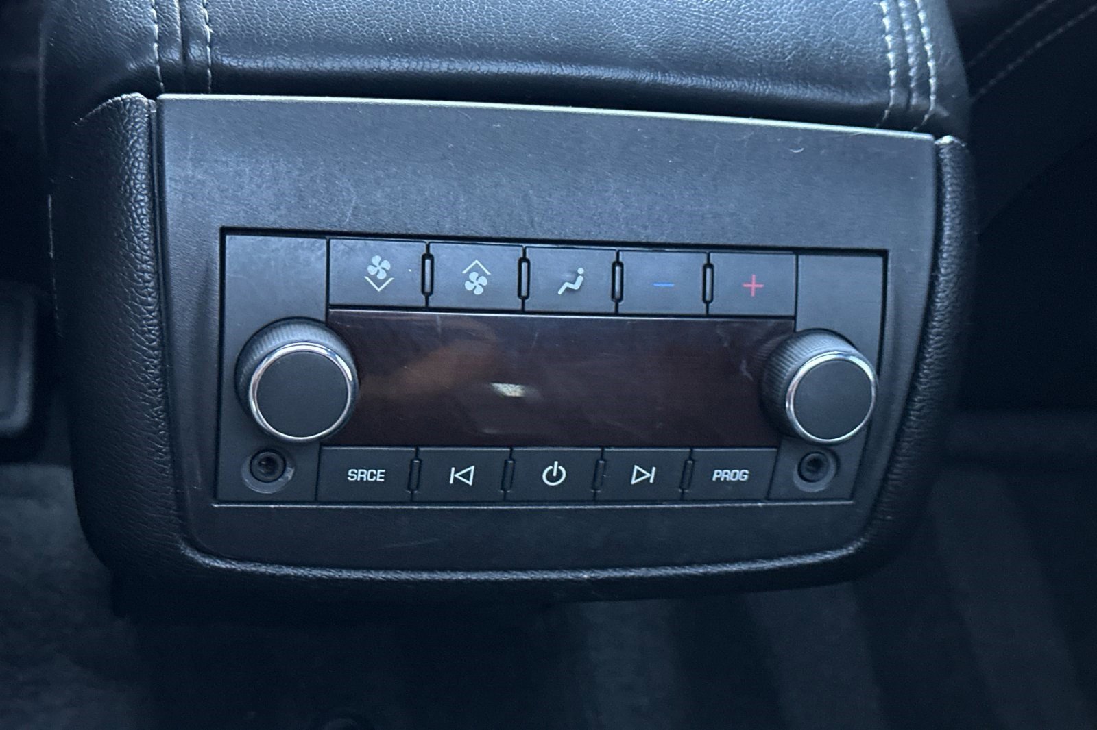 Used 2014 GMC Acadia Denali image 16