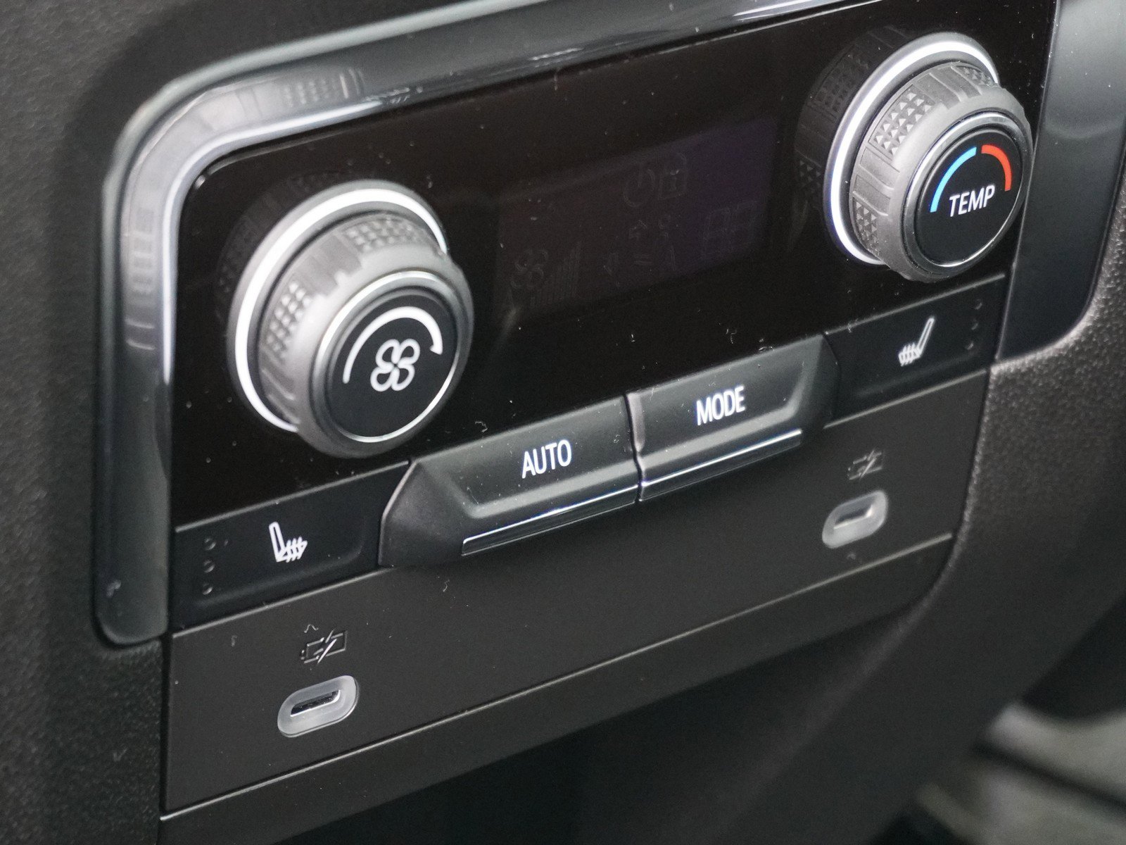 Used 2023 Chevrolet Tahoe RST w/ Sport Performance Package image 19