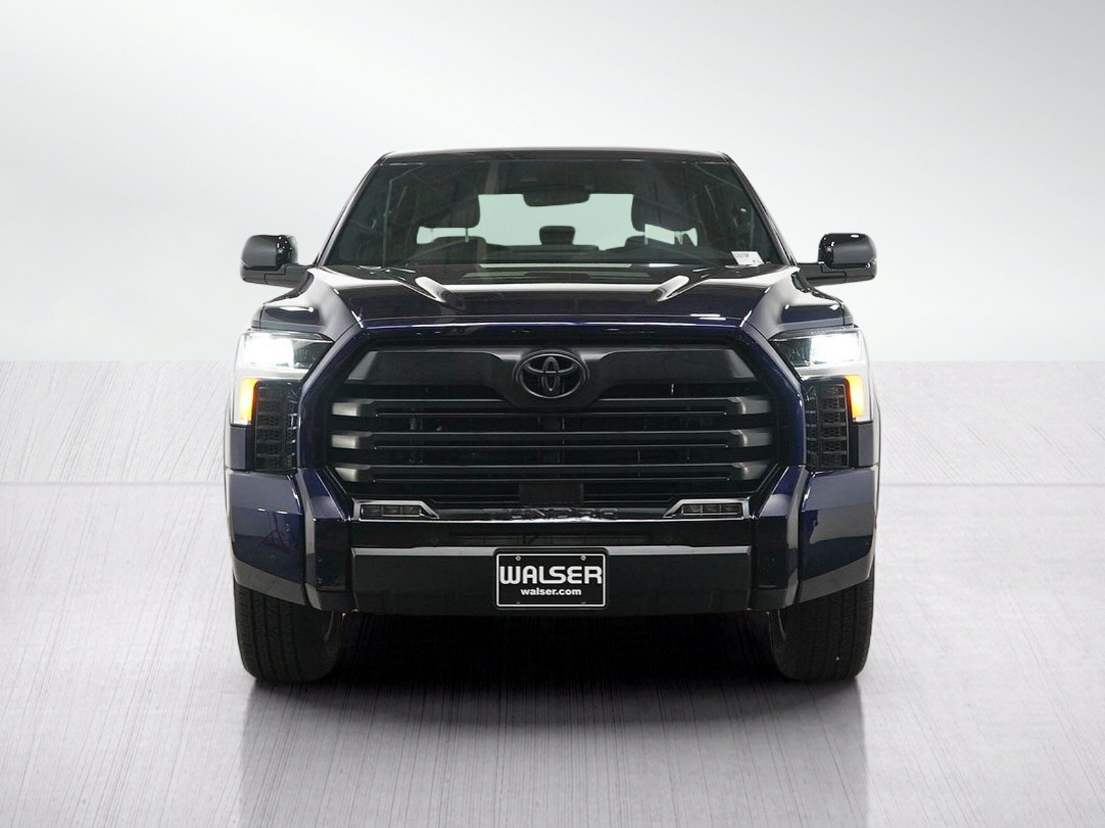 Used 2026 Toyota Tundra Limited AWD/4WD image 11