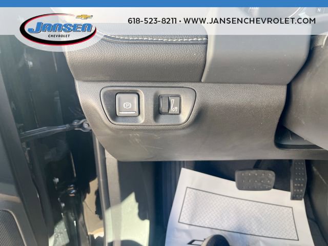 Used 2023 GMC Acadia SLT image 17