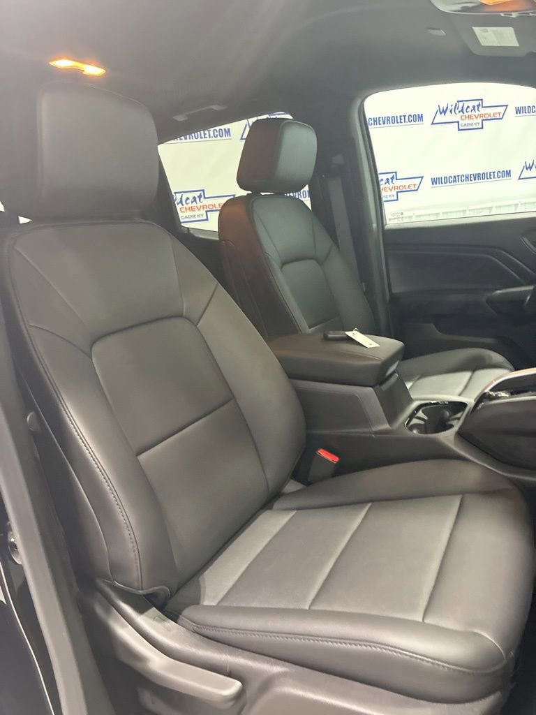 New 2025 Chevrolet Colorado Trail Boss w/ Midnight Edition AWD/4WD image 12