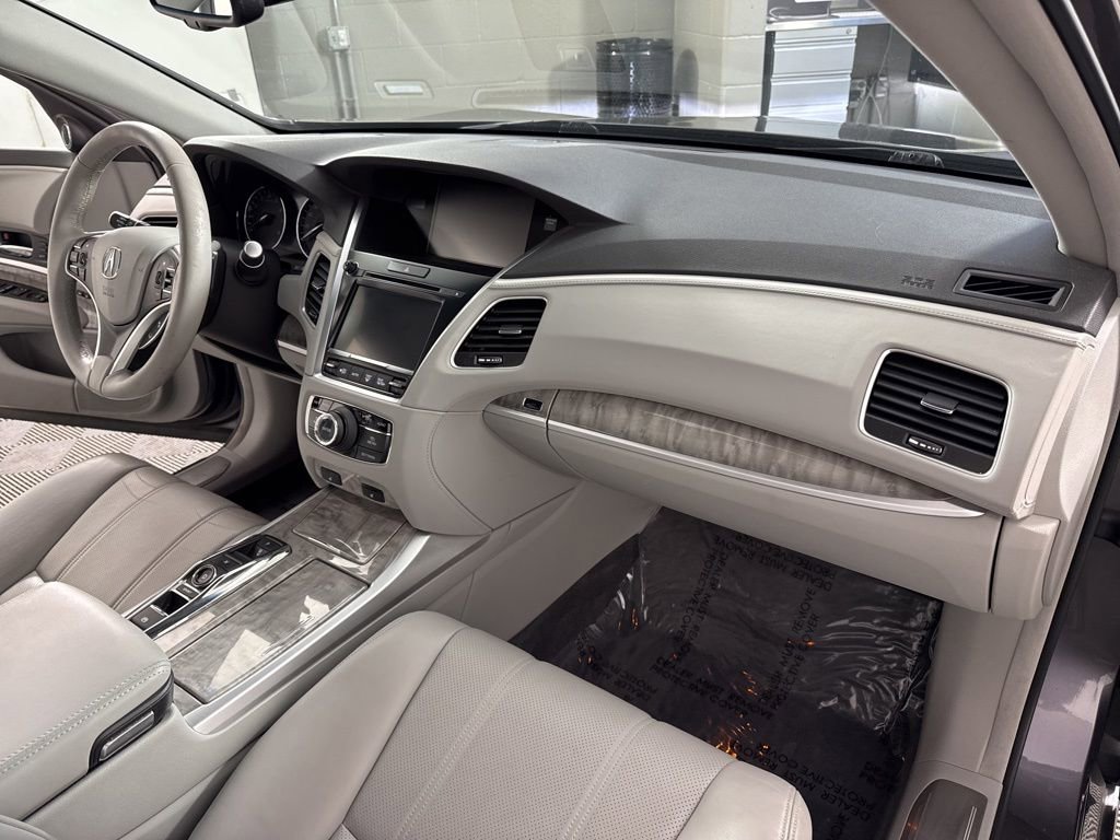 Used 2018 Acura RLX w/ Technology Package FWD image 19