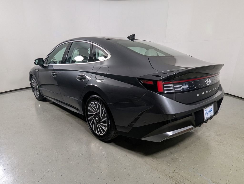 Certified 2025 Hyundai Sonata Limited image 6