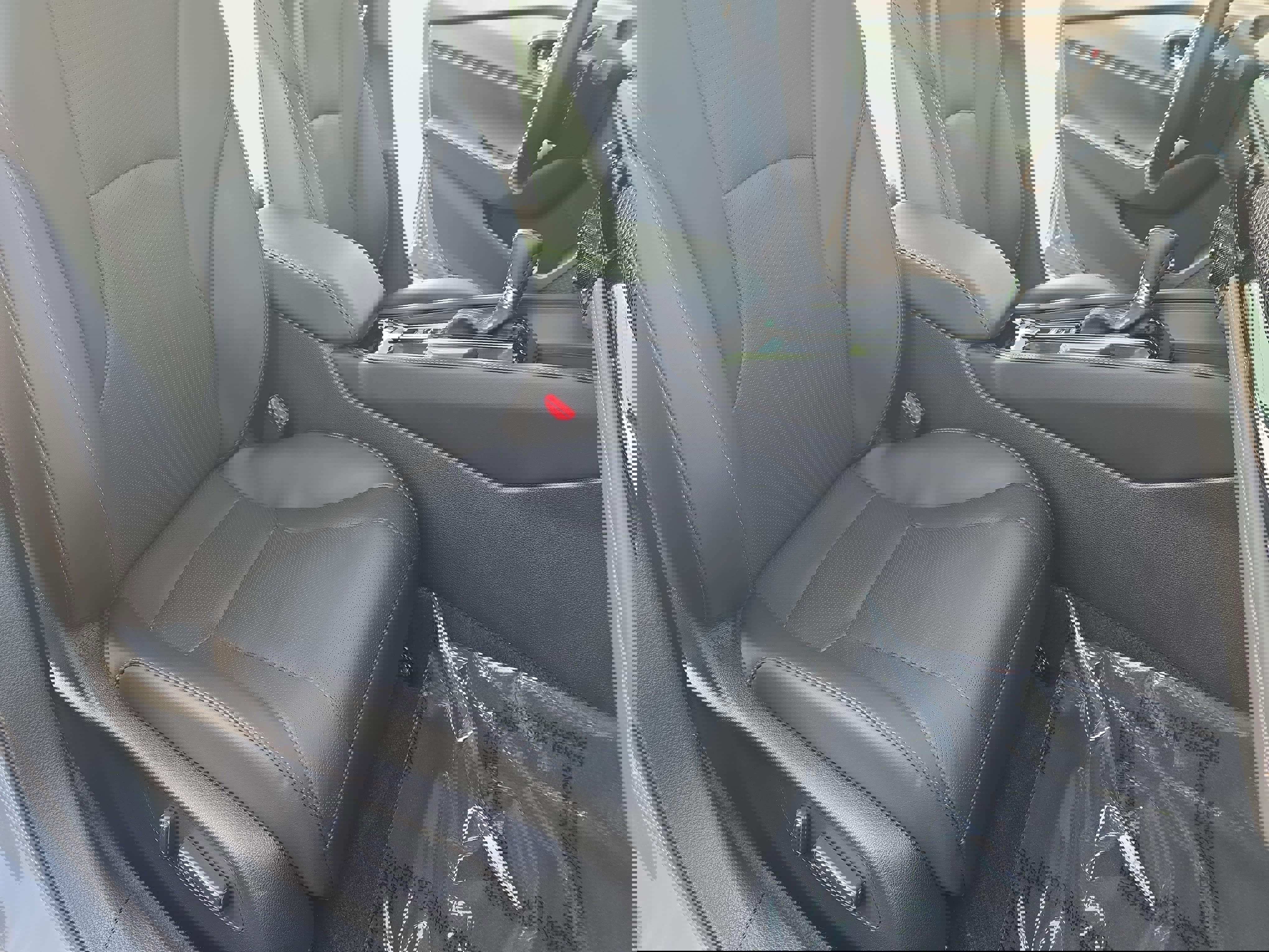 Used 2024 Honda Accord Touring image 10