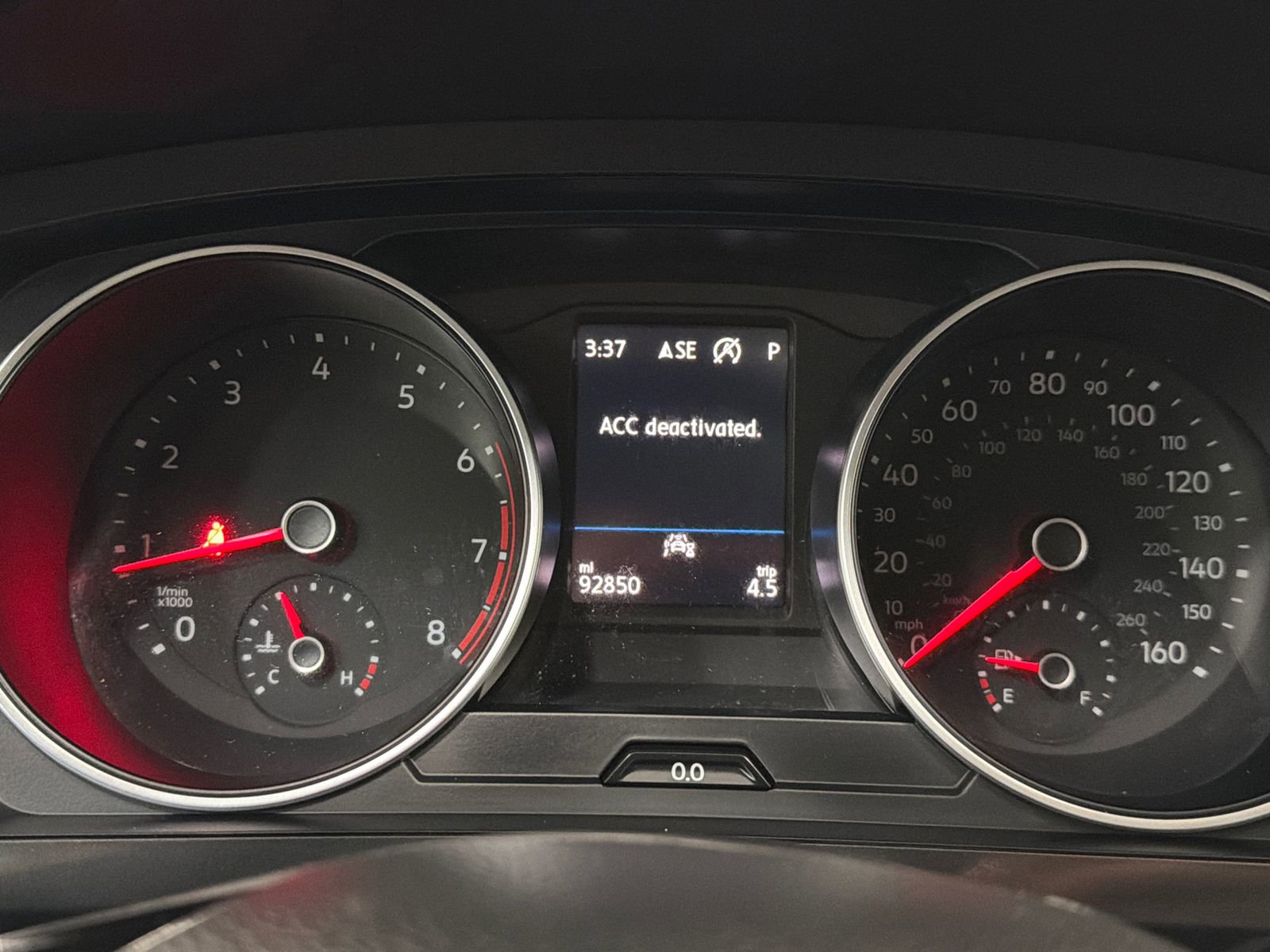 Used 2021 Volkswagen Tiguan SE FWD image 23