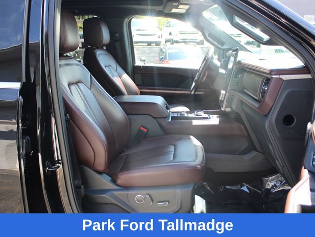 Used 2023 Ford Expedition Max Limited AWD/4WD image 24