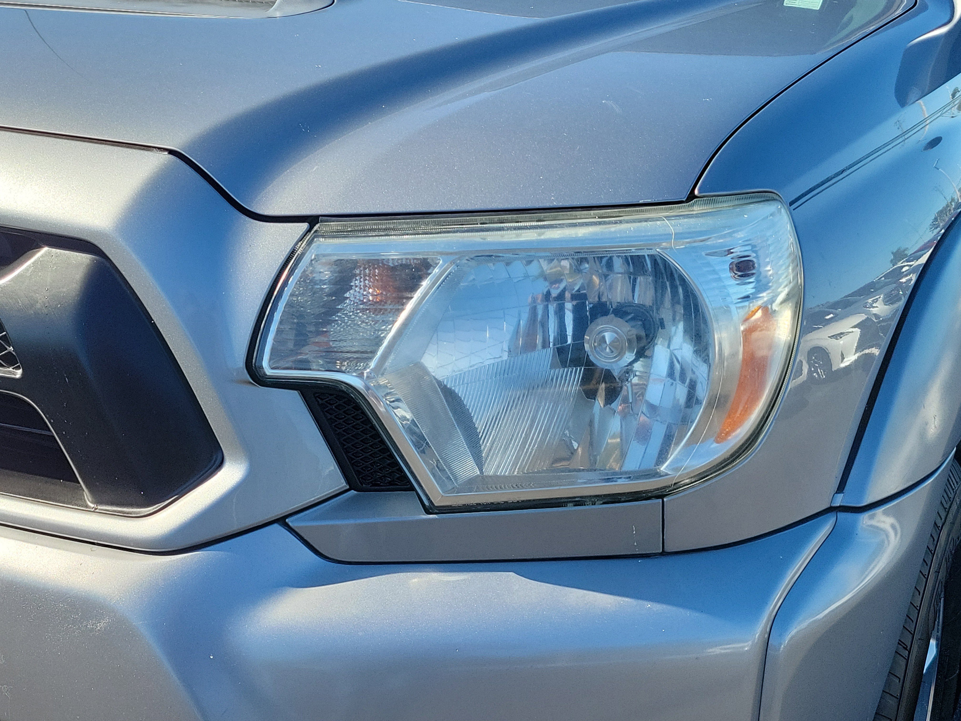 Used 2014 Toyota Tacoma PreRunner image 9