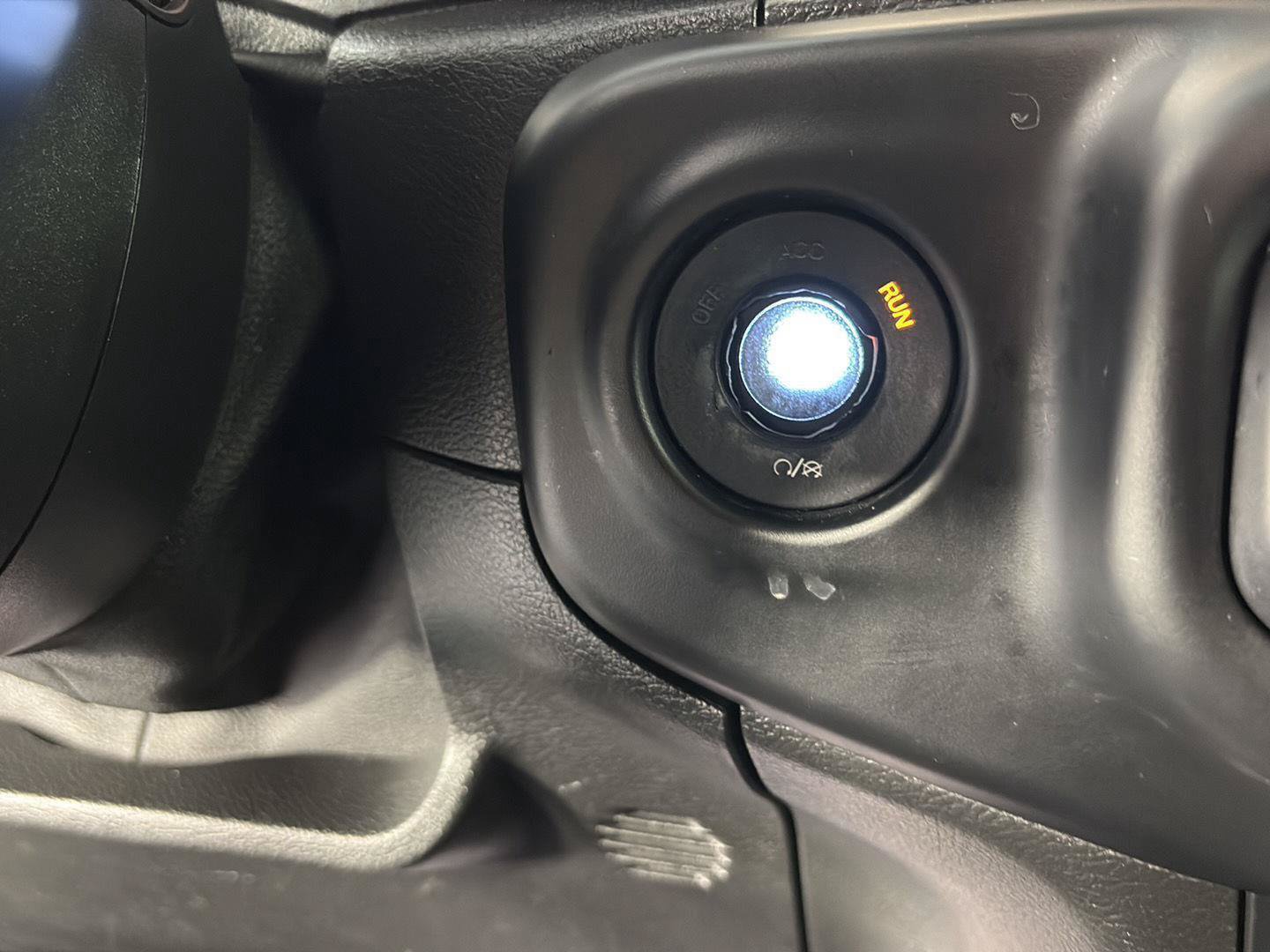 Used 2020 Jeep Wrangler Sport AWD/4WD image 30