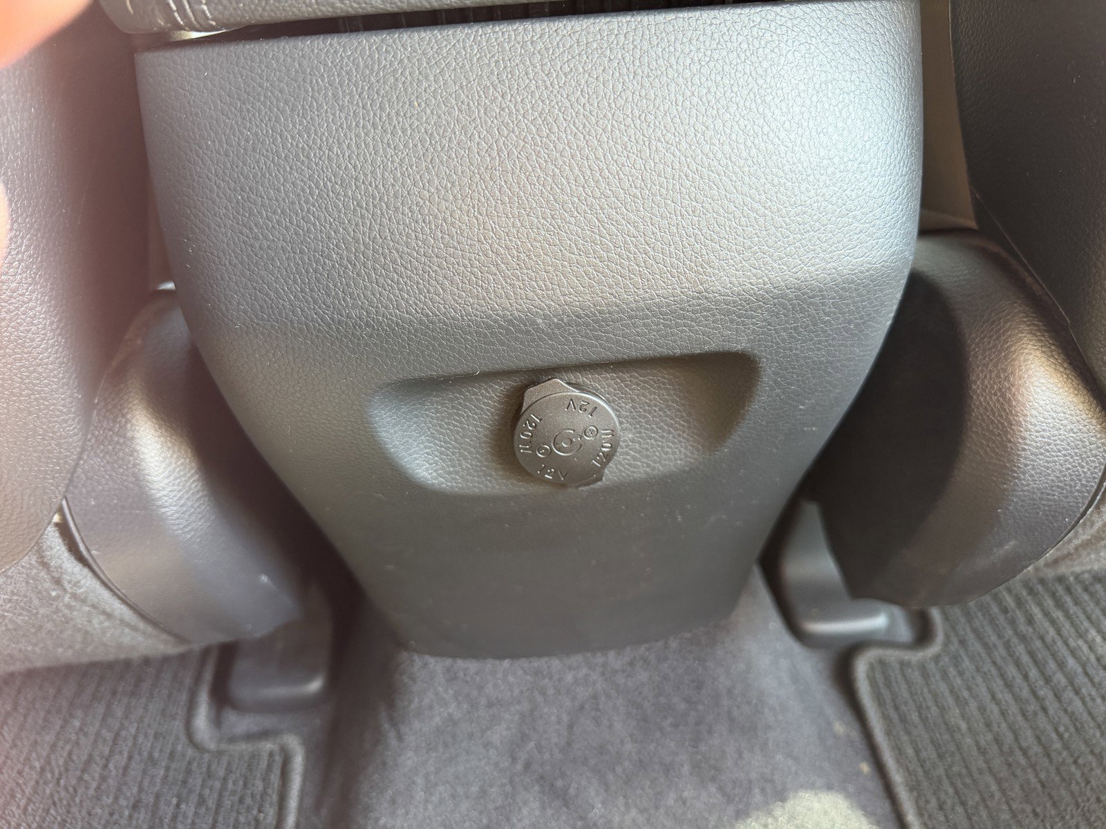 Used 2018 Hyundai Santa Fe Sport image 18