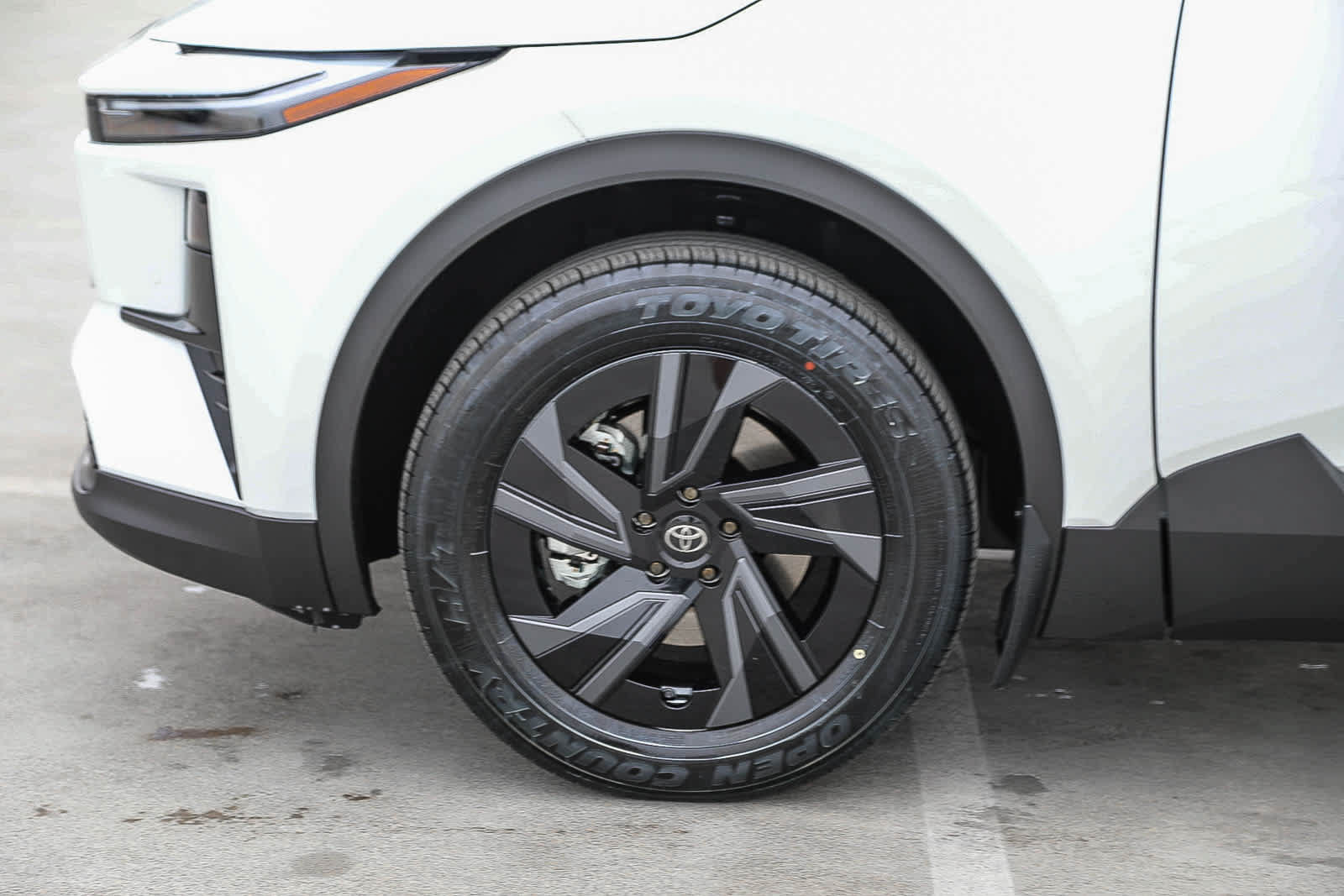 New 2026 Toyota C-HR AWD/4WD image 10