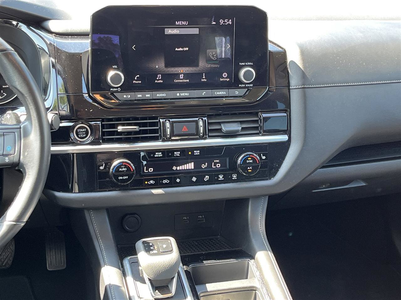 Used 2024 Nissan Pathfinder SV FWD image 21