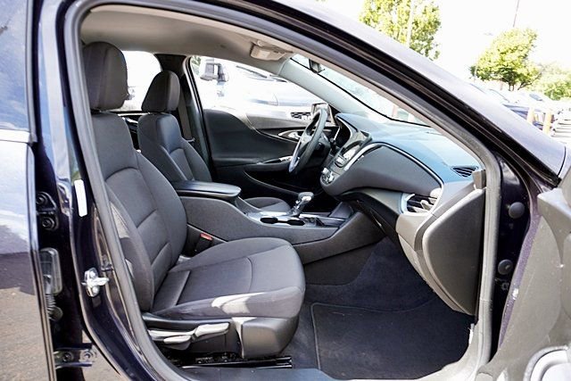 Used 2023 Chevrolet Malibu LT w/ Driver Confidence Package image 11
