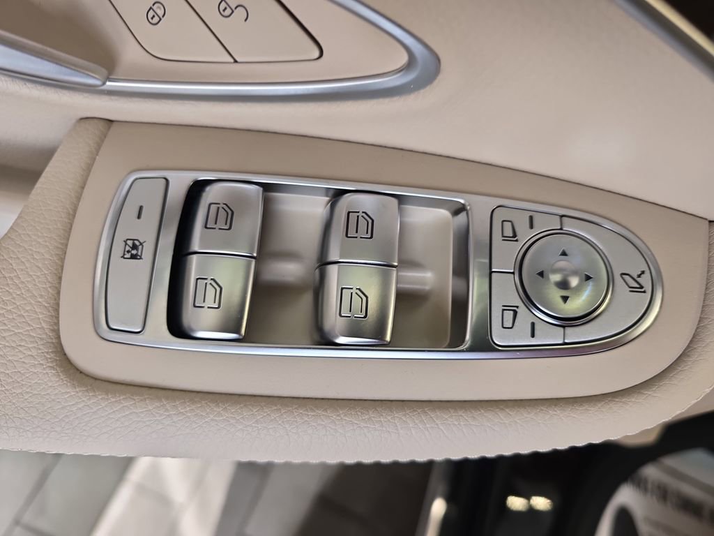 Certified 2021 Mercedes-Benz C 300 4MATIC Sedan image 30