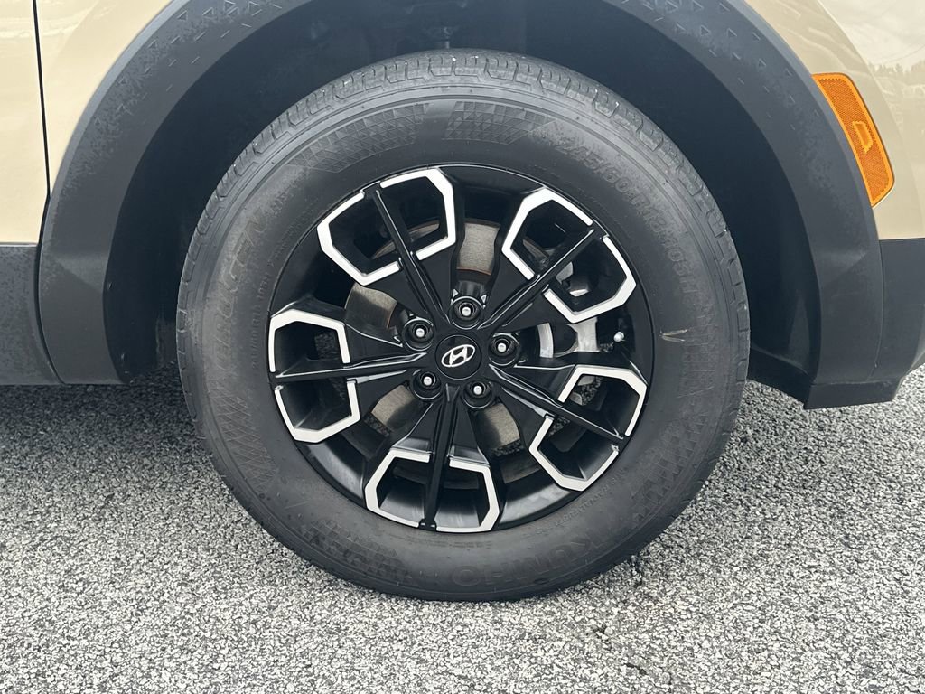 Used 2023 Hyundai Santa Cruz SEL Premium w/ Cargo Package image 13