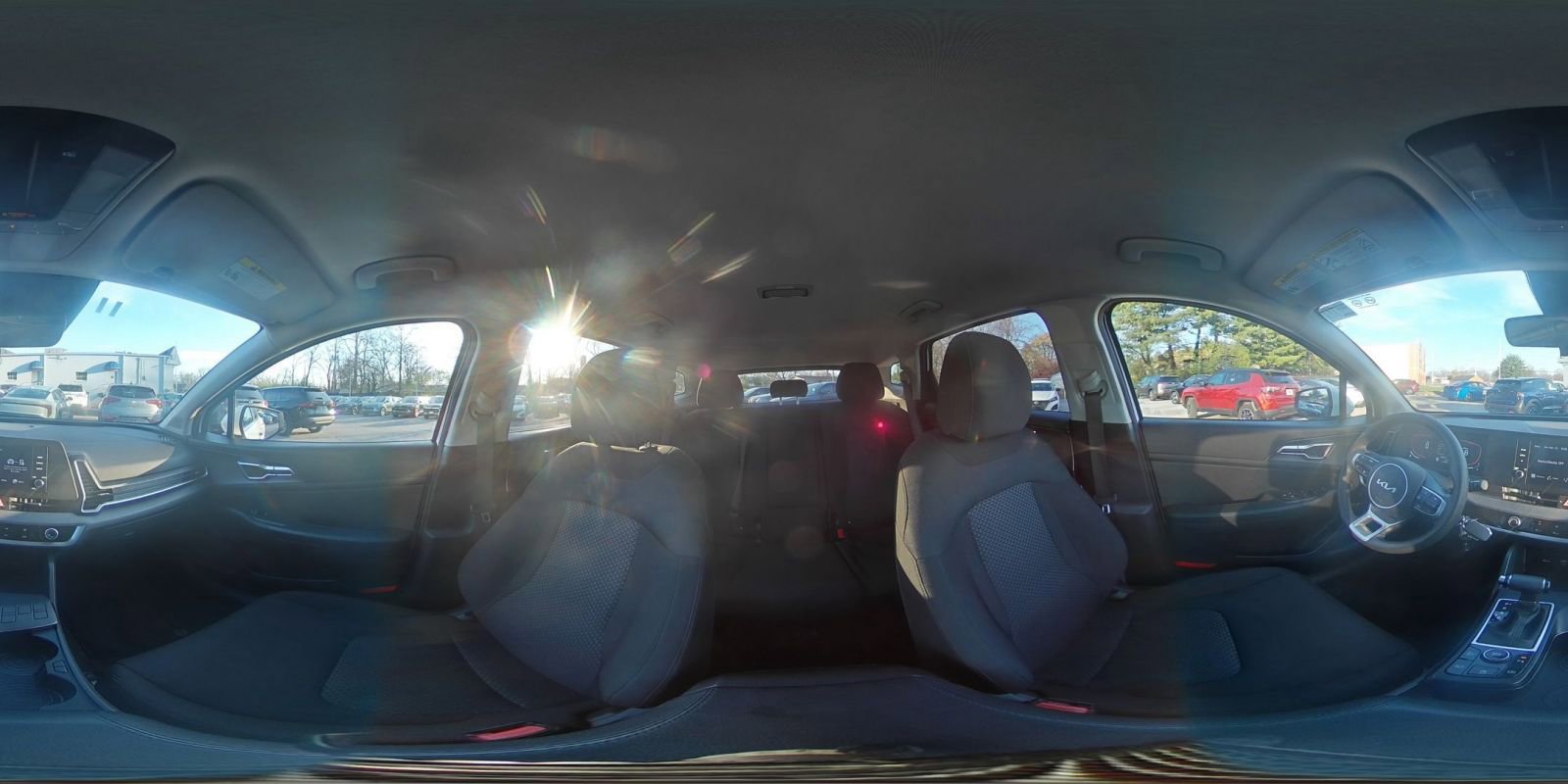 Used 2025 Kia Sportage LX image 40